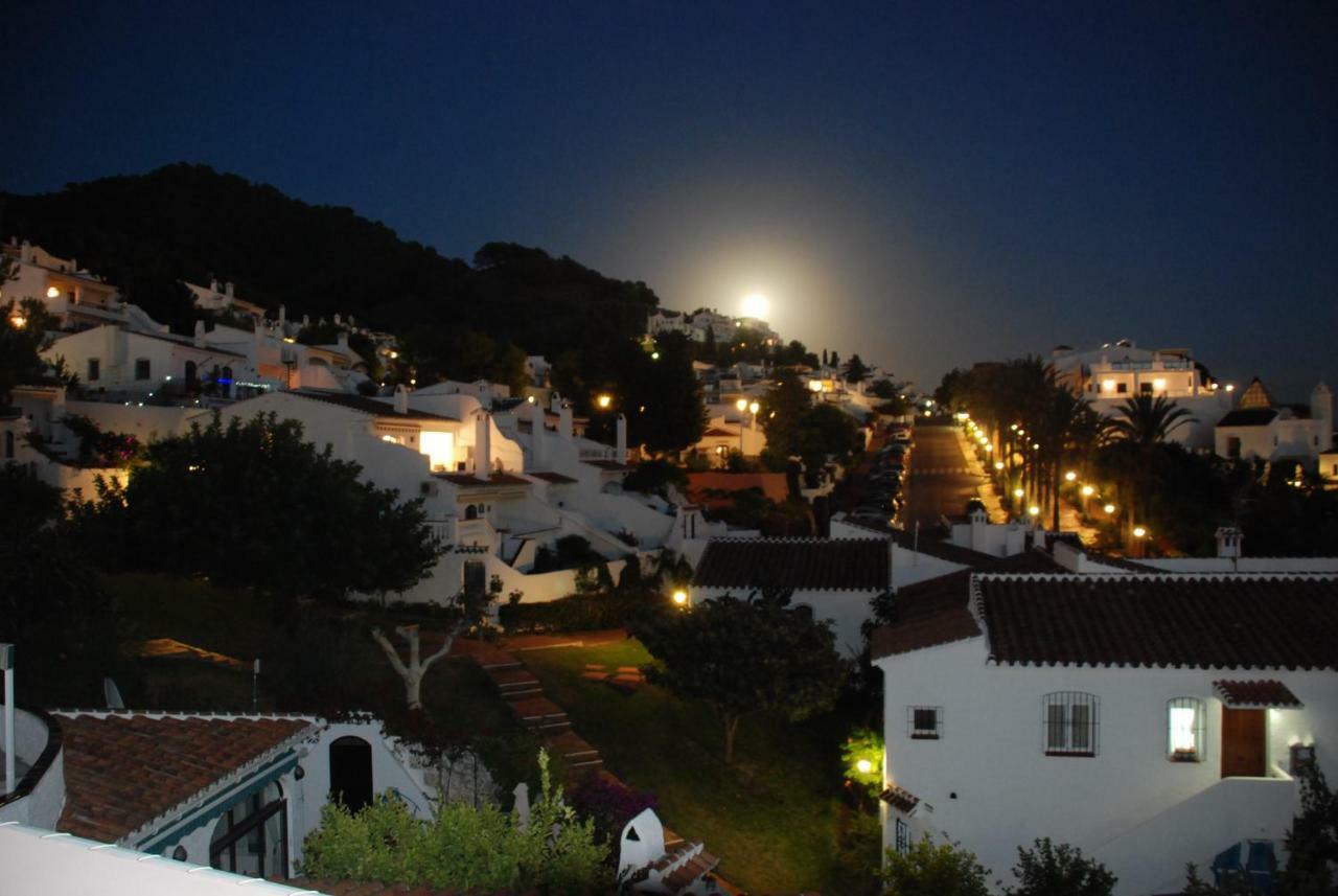 Capistrano Villa Nerja Bagian luar foto